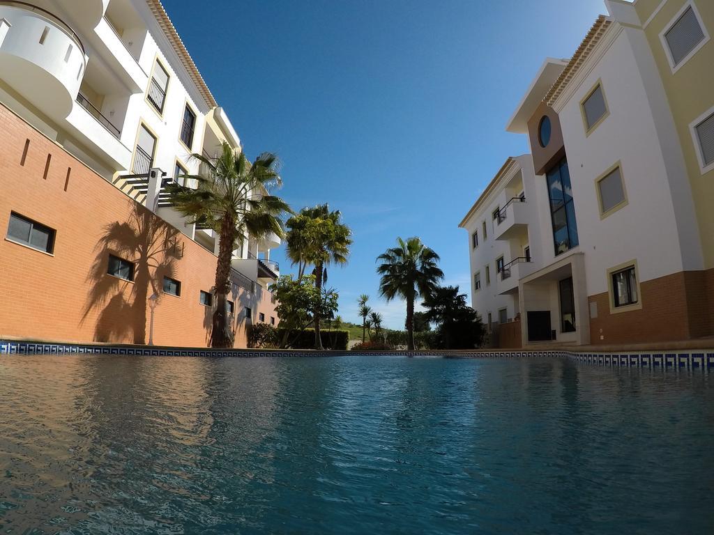Ferienwohnung mit Pool - Meia Praia Lagos Exterior foto