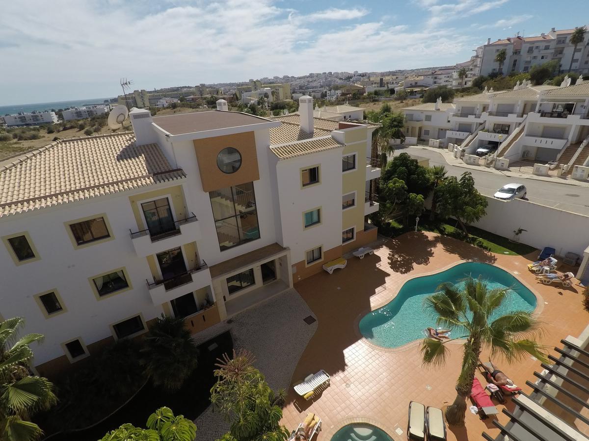 Ferienwohnung mit Pool - Meia Praia Lagos Exterior foto