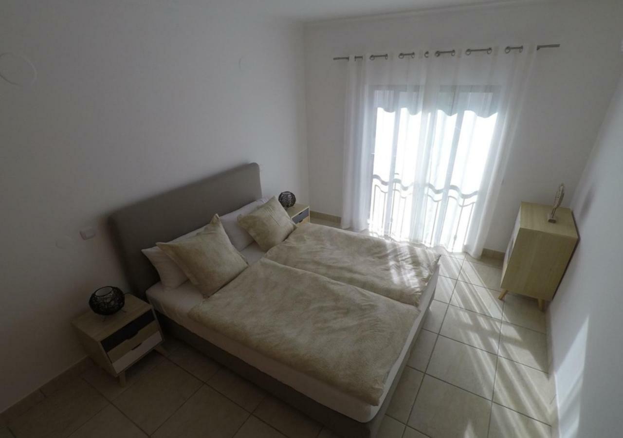 Ferienwohnung mit Pool - Meia Praia Lagos Exterior foto