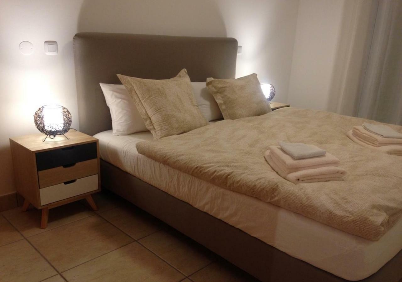 Ferienwohnung mit Pool - Meia Praia Lagos Exterior foto